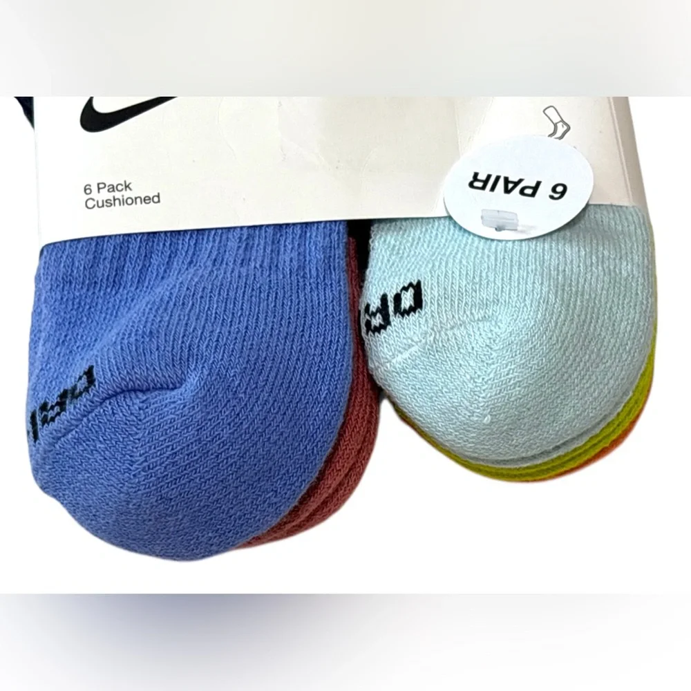 Nike Dri-FIT Performance Plus Cushioned Quarter Cut Ankle Socks youth kids size